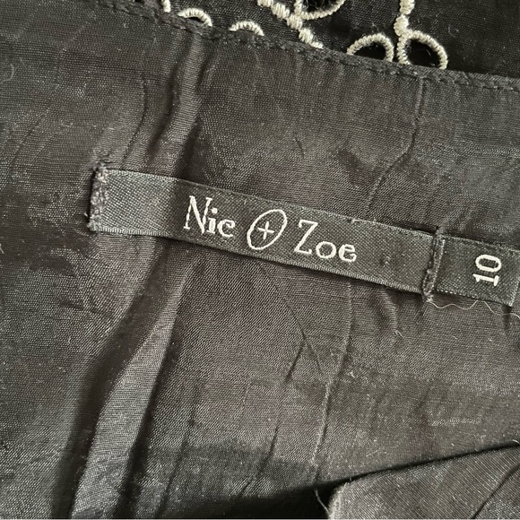 Nic + Zoe Embroidered Eyelet A-line Skirt black and white size 10 - Picture 3 of 5